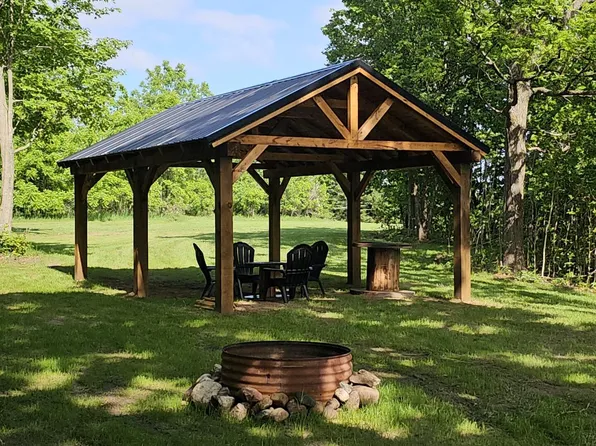 3513 Rogers Rd, East Jordan, MI 49727