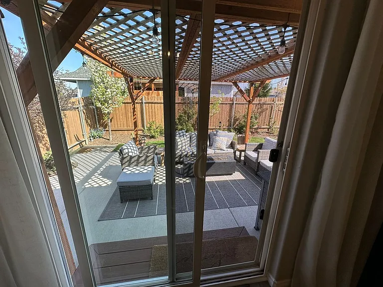 2508 N Ellington St — Photo 26