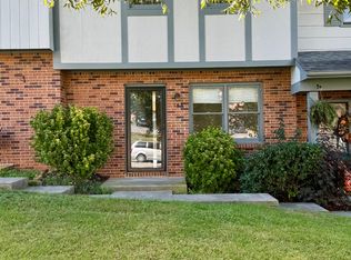 153 Oakcrest Cir APT 2, Bristol, VA 24201