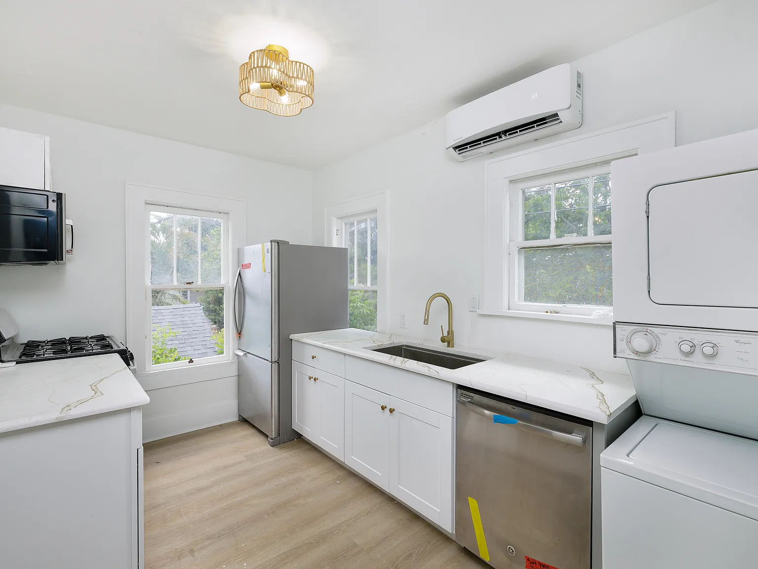 2 bed, $2,750 — Photo 2