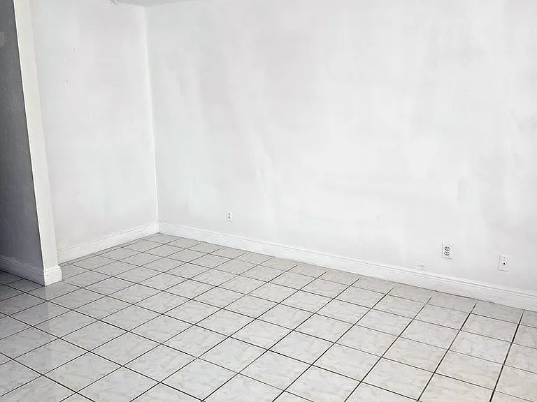 3904 Coronation Ct #402 — Photo 5