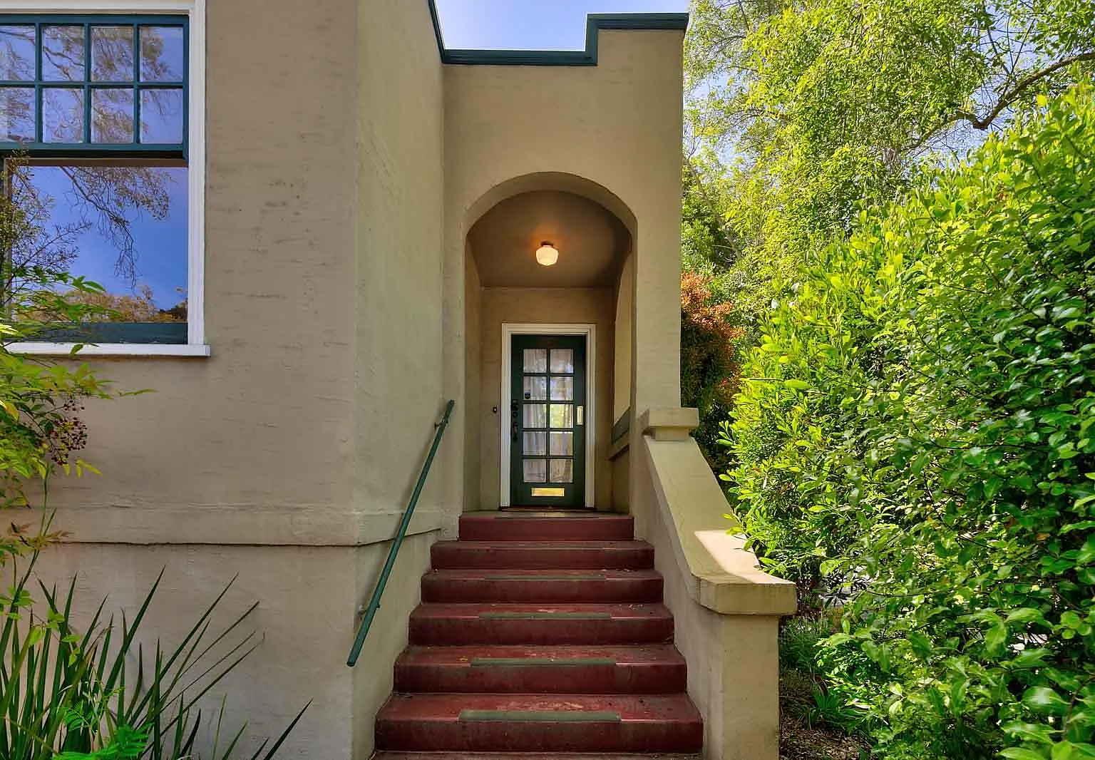 2 bed, 814 sqft, $3,950 — Photo 4