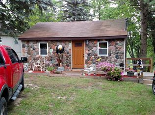 94 Lakeview Dr, Hale, MI 48739
