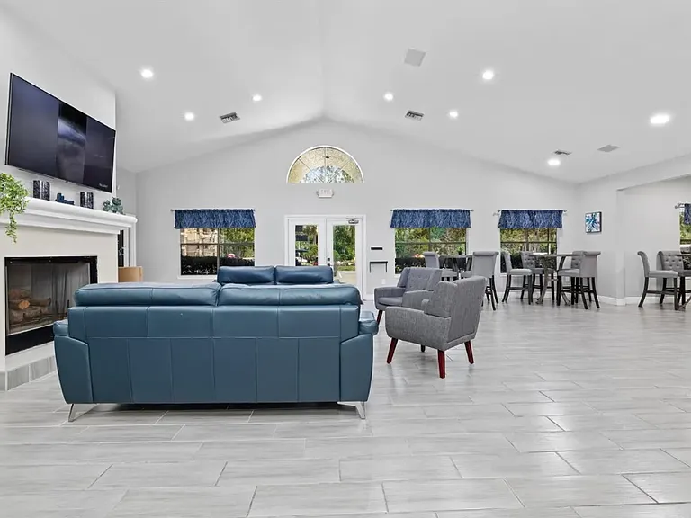 3008 Parkway Blvd #301 — Photo 5