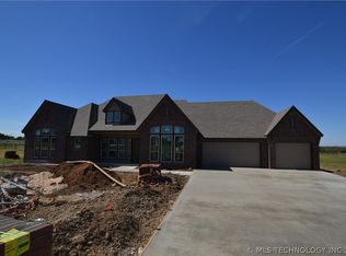 4868 S 83rd West Ave, Tulsa, OK 74107