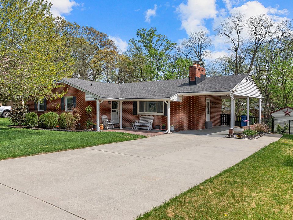 1st image of 205 Marshall Dr
