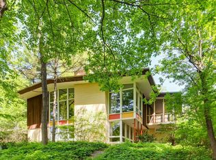 324 Stonebridge Blvd, Saint Paul, MN 55105