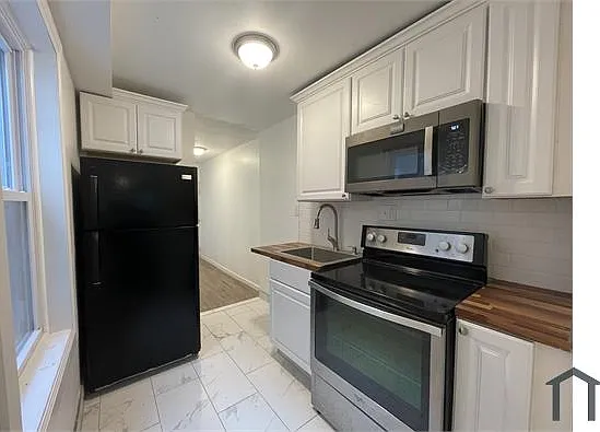 4 bed, 1500 sqft, $2,000 — Photo 2