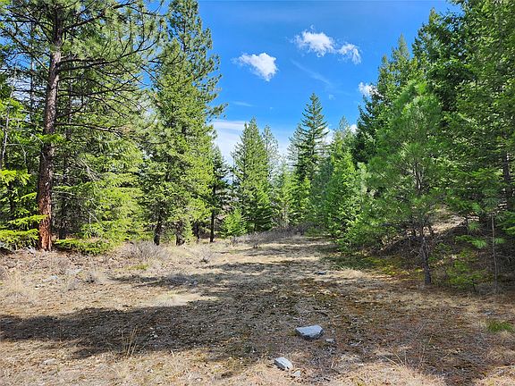 4th image of 107 Mountain Rd