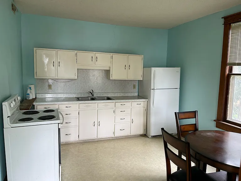 1715 S 20th St #4 — Photo 2