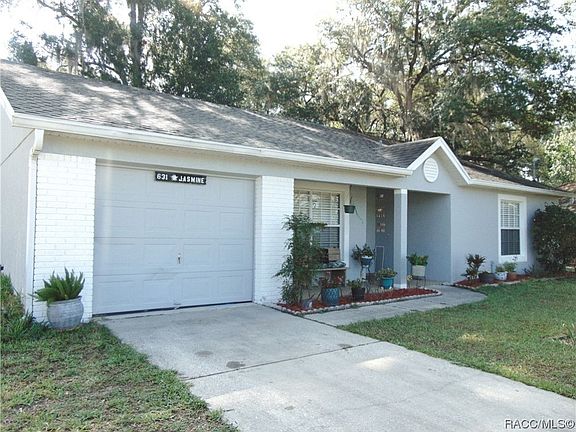 3rd image of 631 W Starjasmine Pl