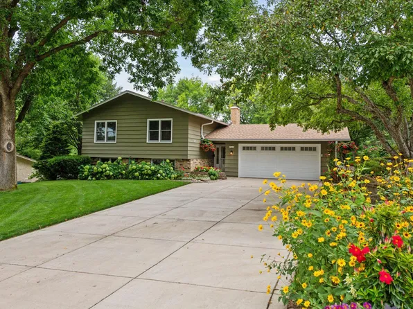 730 Windemere Dr, Plymouth, MN 55441