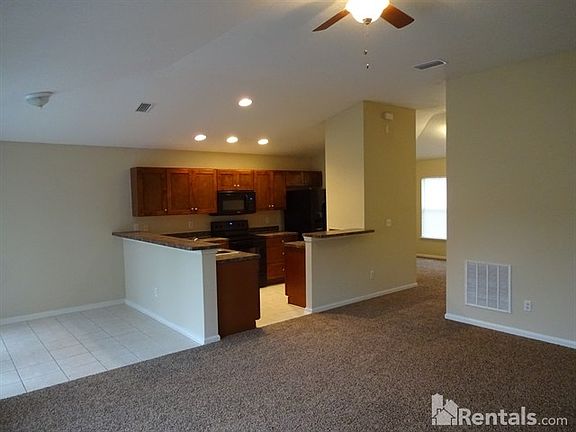 2nd image of 2304 Eisner Dr
