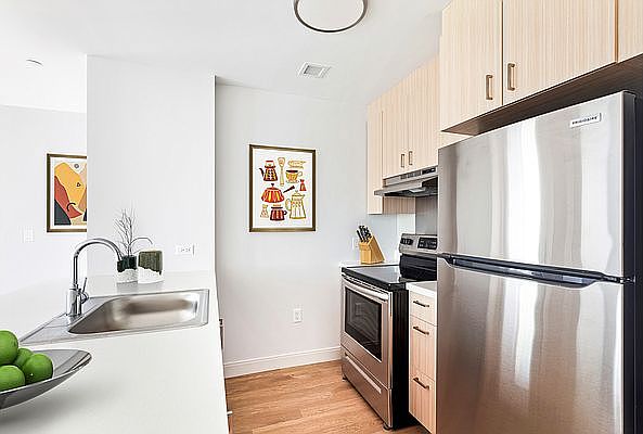 2nd image of 75 E 111th St APT 3B