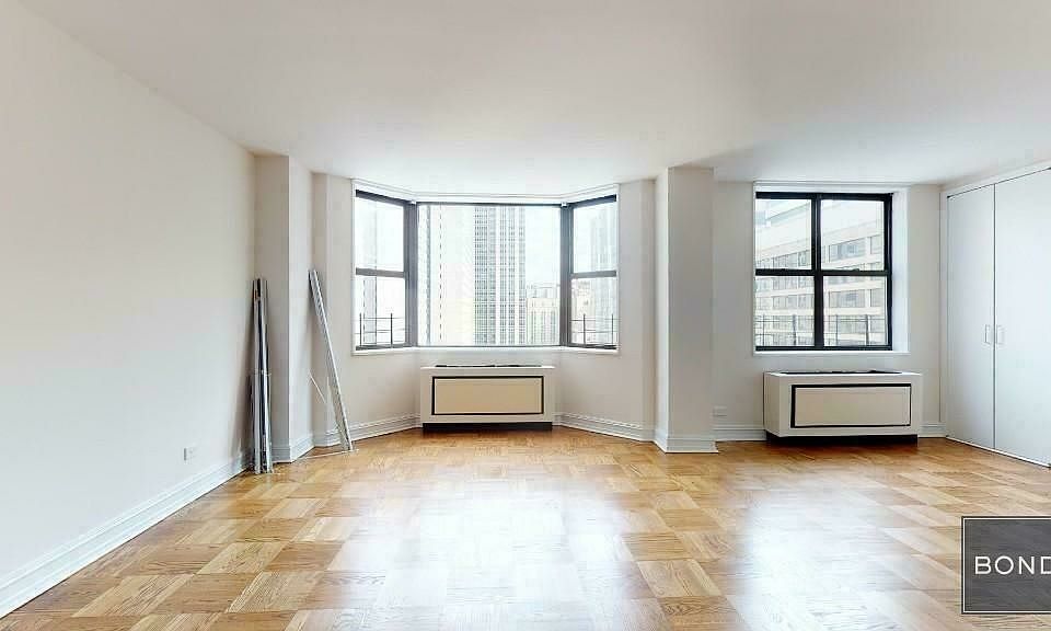 1st image of 400 E 71st St APT 14D