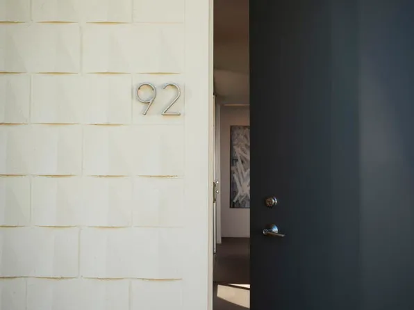 92 Desert Lakes Dr, Palm Springs, CA 92264