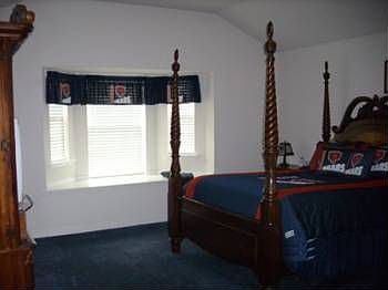 2nd image of 3301 E Parc Green St
