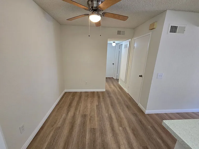 9169 Village Glen Dr #161 — Photo 8