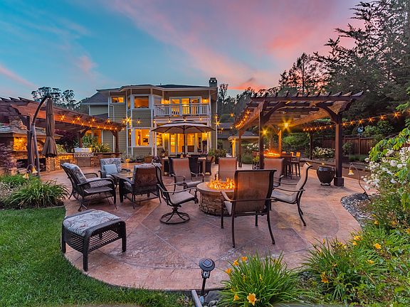 3rd image of 2551 Branciforte Dr