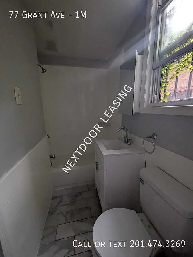 77 Grant Ave — Photo 4