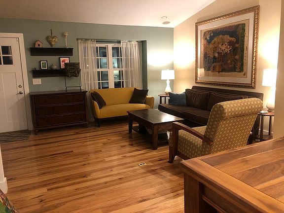 5th image of 636 W Aspen Ct