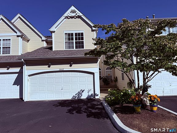 2nd image of 2002 Eaton Ct #2002