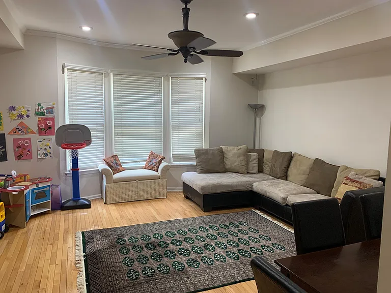 305 Shurs Ln — Photo 35