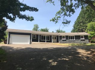 902 Woodruff Mountain Rd, Roseburg, OR 97471