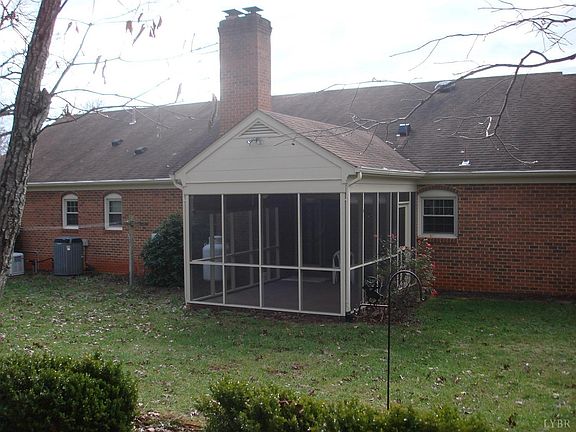 5th image of 119 Huntingwood Blvd