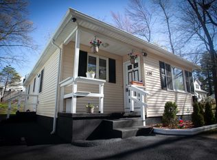 138 Rollins St, Springfield, MA 01109