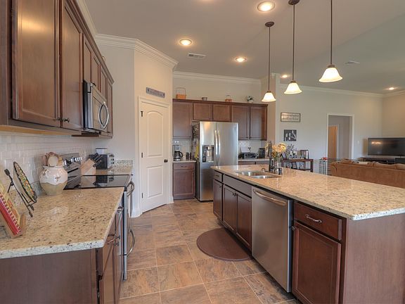 4th image of 13333 Marys Way #D