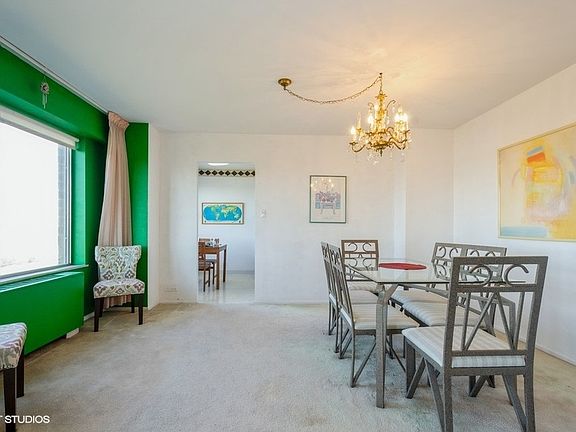 4th image of 7033 N Kedzie Ave APT 1006