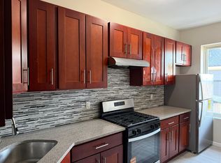 8652 112th St APT B, Richmond Hill, NY 11418