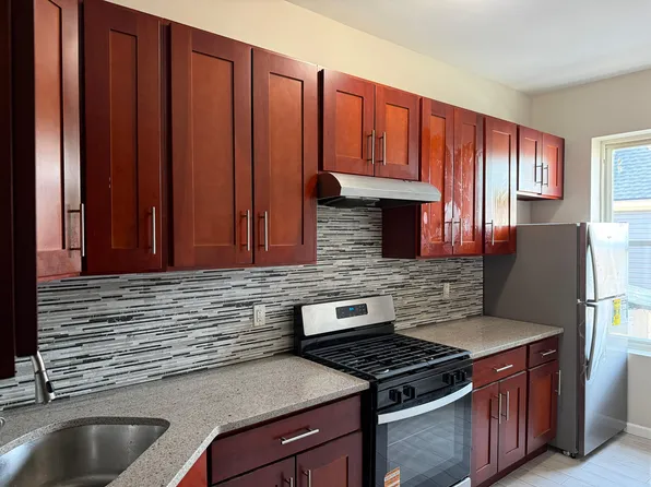 8652 112th St APT B, Richmond Hill, NY 11418