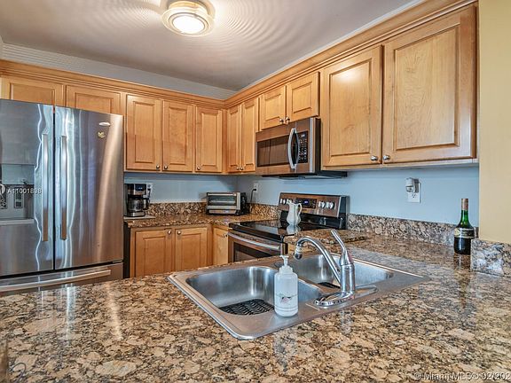 4th image of 446 NE 210th Circle Ter APT 204-6A