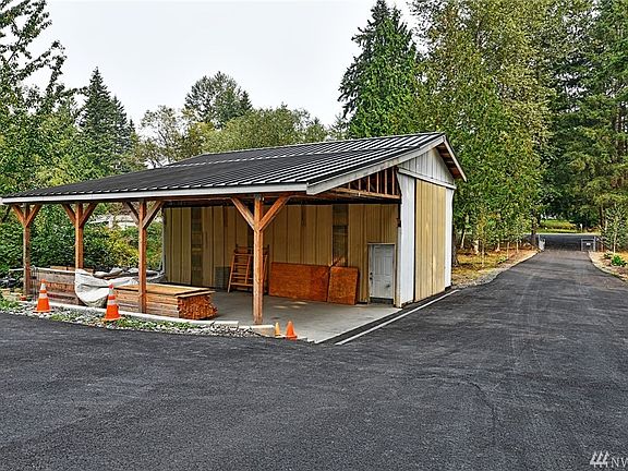 3rd image of 5204 83rd Ave NE