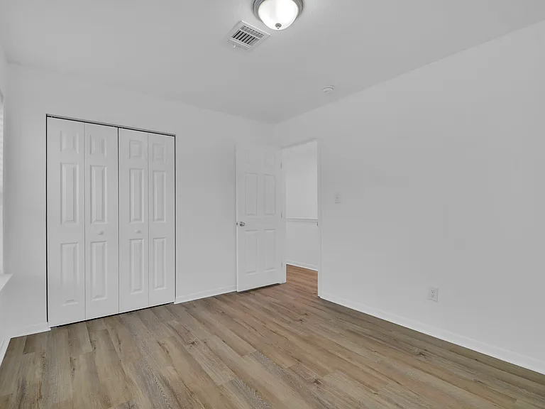 1004 E Fannin St #1006 — Photo 19