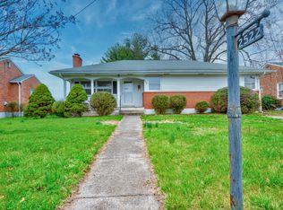 2522 Floraland Dr NW, Roanoke, VA 24012