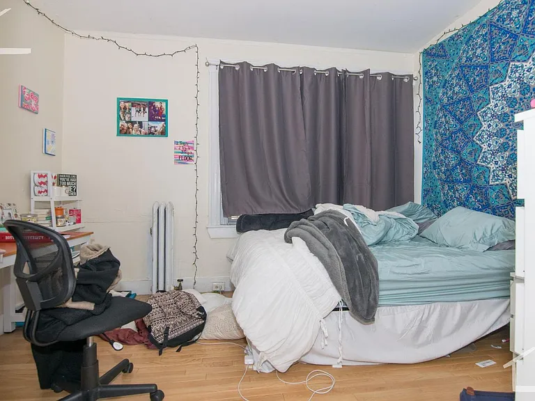 64 Egmont St #1 — Photo 5