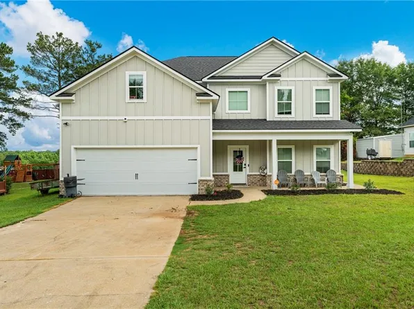 121 Blue Spruce Dr, Phenix City, AL 36869