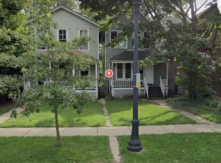 2115 Maple Ave, Evanston, IL 60201