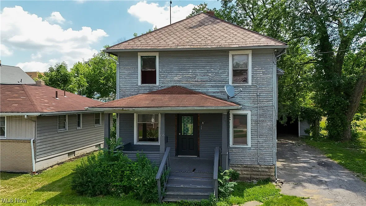 235 Iddings Ave SE photo 1