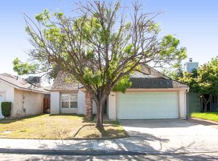 2565 N Knoll Ave, Fresno, CA