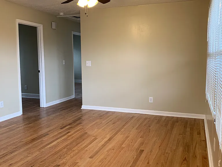 1604 Lucille St NW — Photo 4