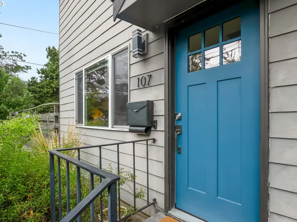 107 NE Shaver St #1, Portland, OR 97212