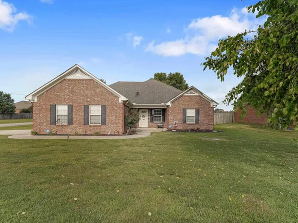 26090 Miller Ln, Elkmont, AL 35620