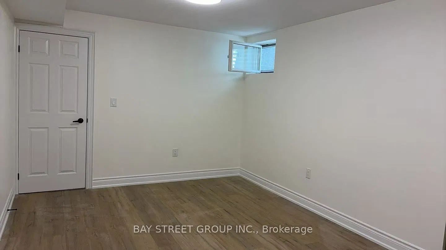 3 bed, $1,950 — Photo 4
