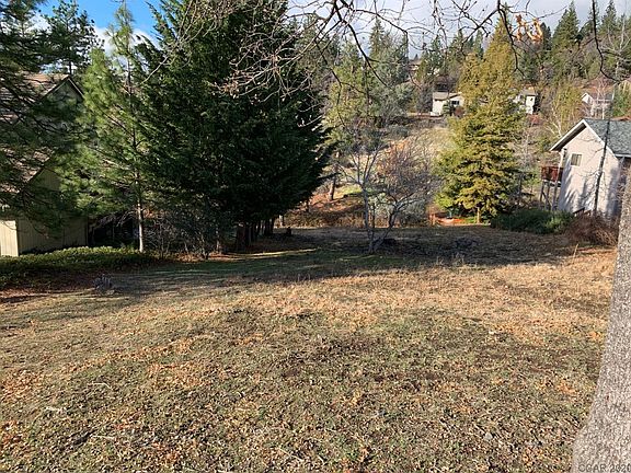 2nd image of 752 Dogwood Dr #256/1