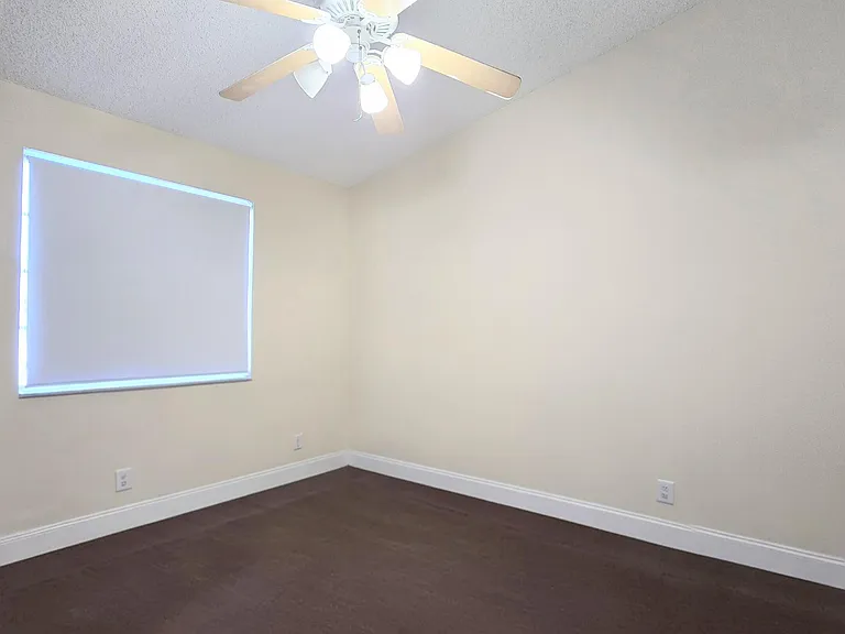 6241 NW 74th Ct — Photo 20