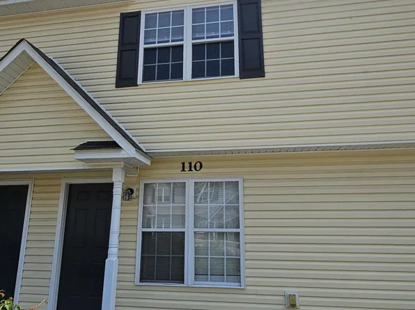 110 Cornerstone Pl, Jacksonville, NC 28546